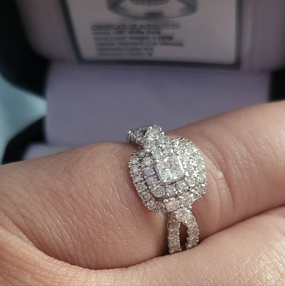 10kt white Gold Diamond ring - Picture 6 of 6